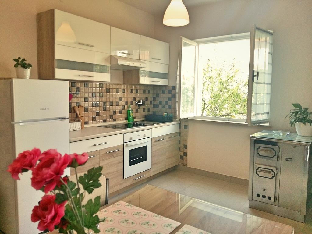 Jimmy Apartments プーラ エクステリア 写真